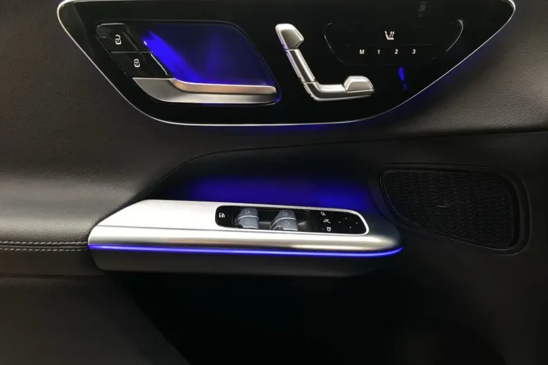 Mercedes-Benz GLC 200 din 2024 cu 12.390 km - oferta MER152537 - foto 9