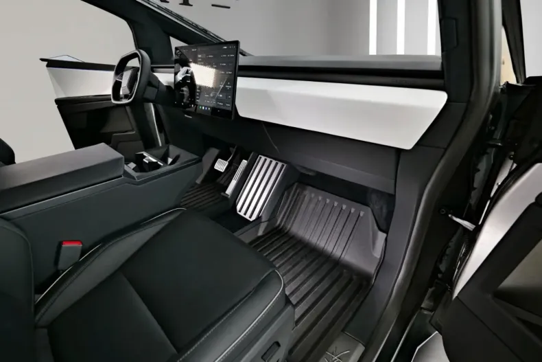 Tesla Cybertruck din 2024 cu 1.500 km - oferta TES152540 - foto 19