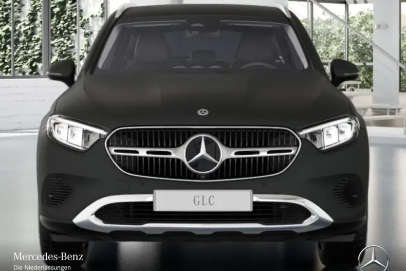 Mercedes-Benz GLC 200 din 2024 cu 4.942 km - oferta MER152545 - foto 5