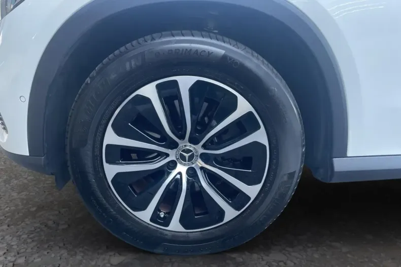 Mercedes-Benz GLC 200 din 2024 cu 8.778 km - oferta MER152547 - foto 11