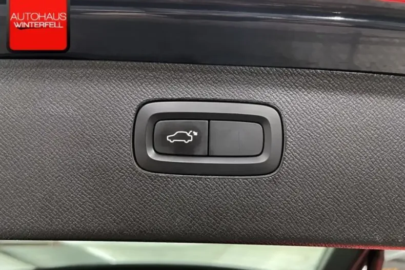 Volvo XC90 din 2020 cu 67.597 km - oferta VOL152549 - foto 12