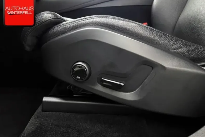 Volvo XC90 din 2020 cu 67.597 km - oferta VOL152549 - foto 17