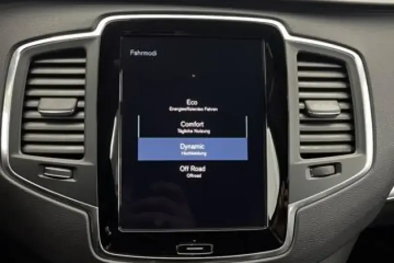 Volvo XC90 din 2020 cu 67.597 km - oferta VOL152549 - foto 21