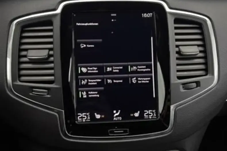 Volvo XC90 din 2020 cu 67.597 km - oferta VOL152549 - foto 23