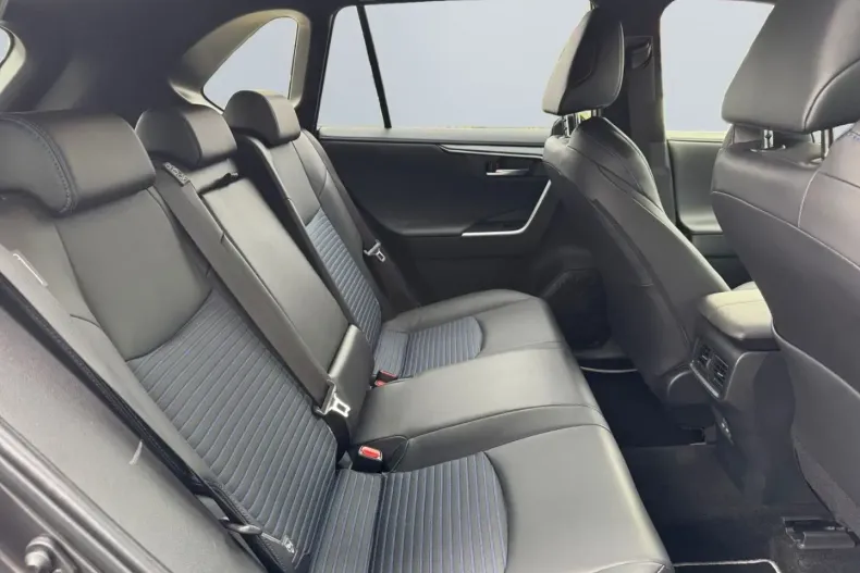 Toyota RAV4 din 2024 cu 15.700 km - oferta TOY152550 - foto 17