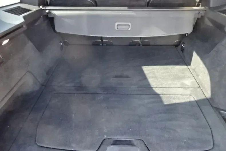 Volvo XC90 din 2021 cu 61.236 km - oferta VOL152553 - foto 11