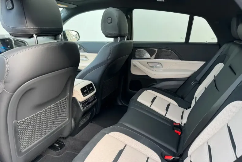 Mercedes-Benz GLE 53 AMG din 2024 cu 33.901 km - oferta MER152562 - foto 13