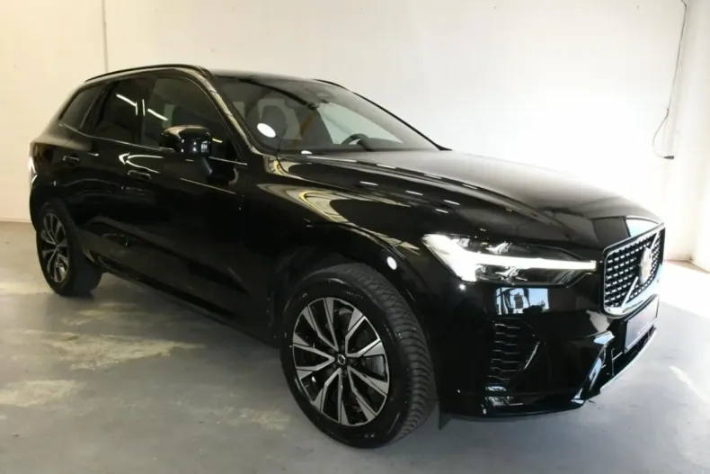 Volvo XC60 din 2023 cu 45.700 km - oferta VOL152565 - foto 4