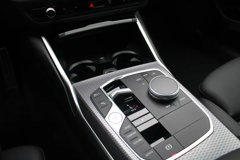 BMW M340i din 2024 cu 5.648 km - oferta BMW152596 - foto 13