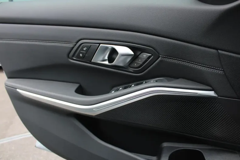 BMW M340i din 2024 cu 5.648 km - oferta BMW152596 - foto 16