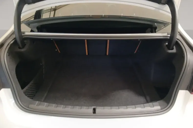 BMW 330 din 2024 cu 35.092 km - oferta BMW152601 - foto 14