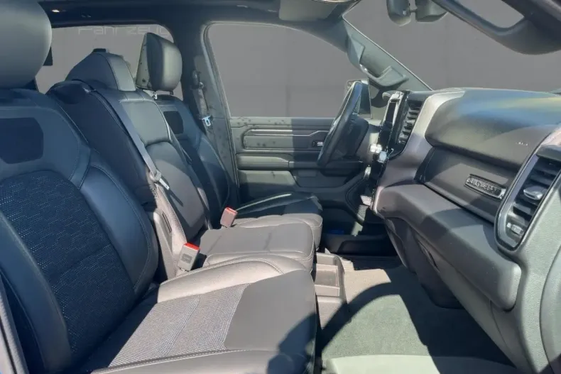 Dodge RAM din 2023 cu 39.070 km - oferta DOD152604 - foto 11
