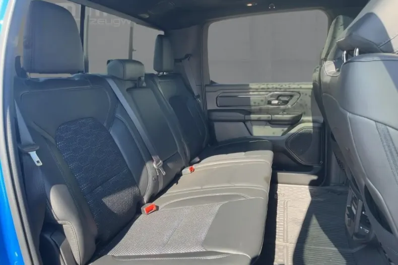 Dodge RAM din 2023 cu 39.070 km - oferta DOD152604 - foto 12