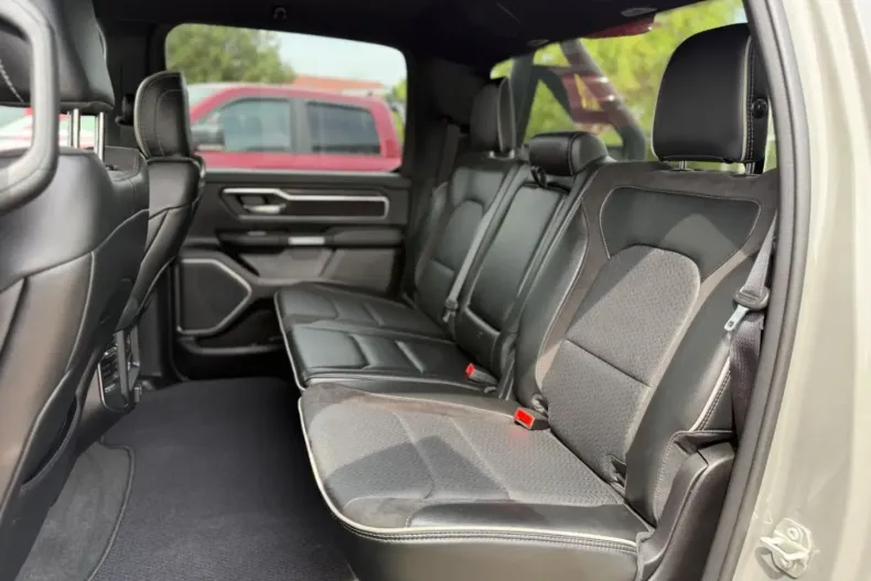 Dodge RAM din 2024 cu 2.500 km - oferta DOD152607 - foto 39