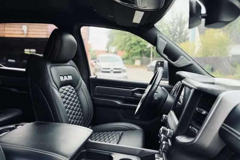 Dodge RAM din 2023 cu 42.900 km - oferta DOD152610 - foto 45