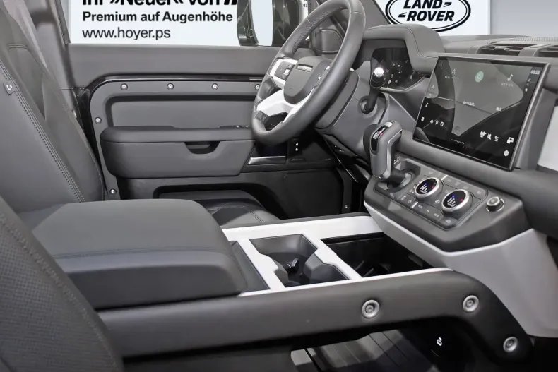 Land Rover Defender din 2025 cu 25.500 km - oferta LAN152613 - foto 4