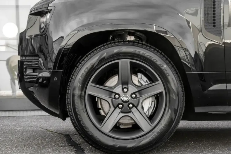 Land Rover Defender din 2025 cu 28.000 km - oferta LAN152614 - foto 9