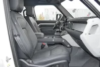 Land Rover Defender din 2023 cu 20.938 km - oferta LAN152615 - foto 3