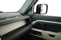 Land Rover Defender din 2023 cu 32.600 km - oferta LAN152616 - foto 19