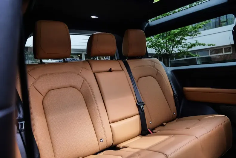 Land Rover Defender din 2024 cu 17.490 km - oferta LAN152617 - foto 11