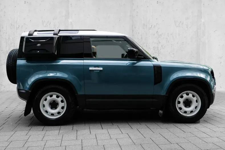 Land Rover Defender din 2024 cu 17.490 km - oferta LAN152617 - foto 13