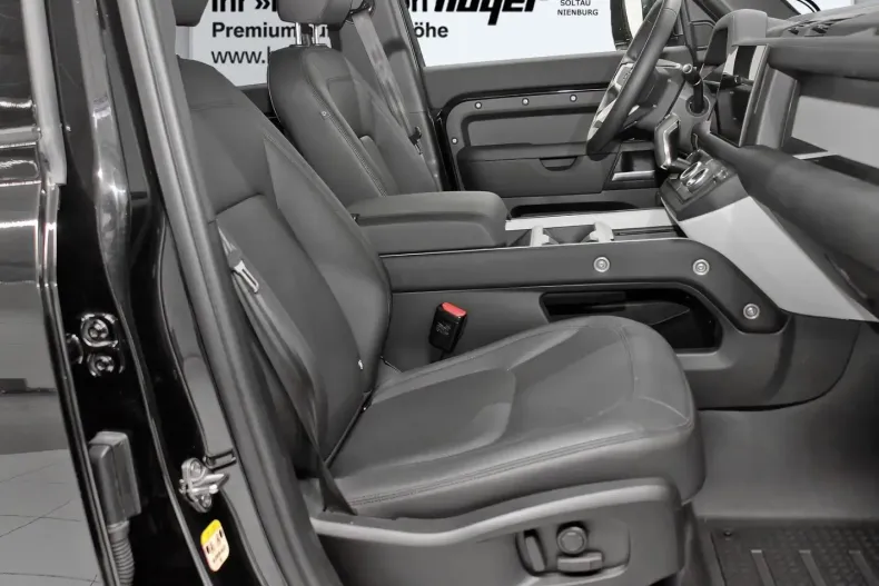 Land Rover Defender din 2024 cu 37.900 km - oferta LAN152618 - foto 7