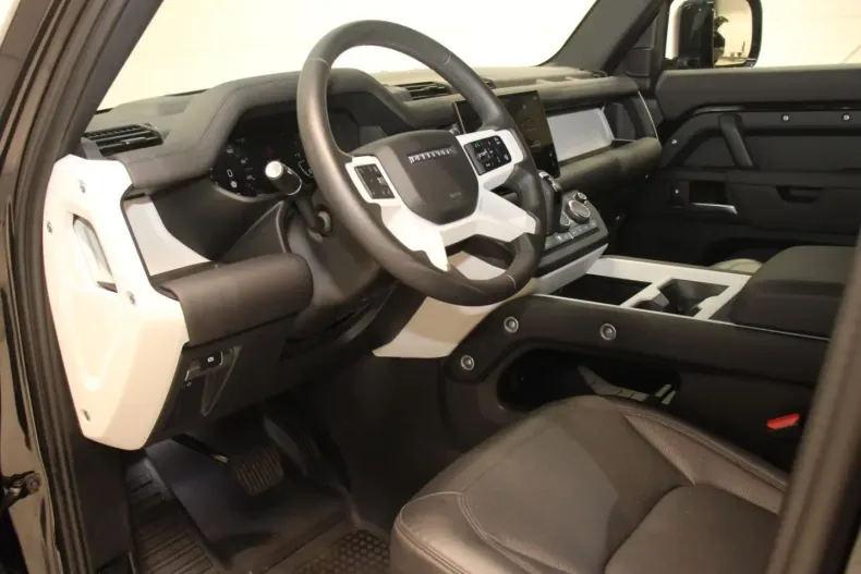 Land Rover Defender din 2024 cu 37.900 km - oferta LAN152618 - foto 15