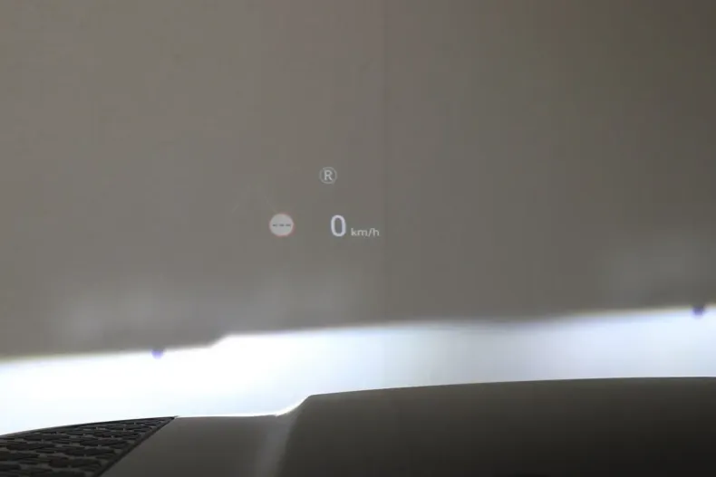 Land Rover Defender din 2024 cu 37.900 km - oferta LAN152618 - foto 20