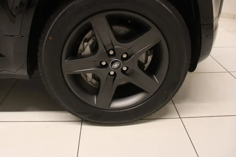 Land Rover Defender din 2024 cu 37.900 km - oferta LAN152618 - foto 22