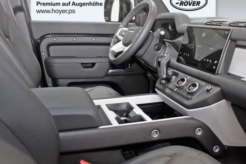 Land Rover Defender din 2024 cu 44.900 km - oferta LAN152619 - foto 4