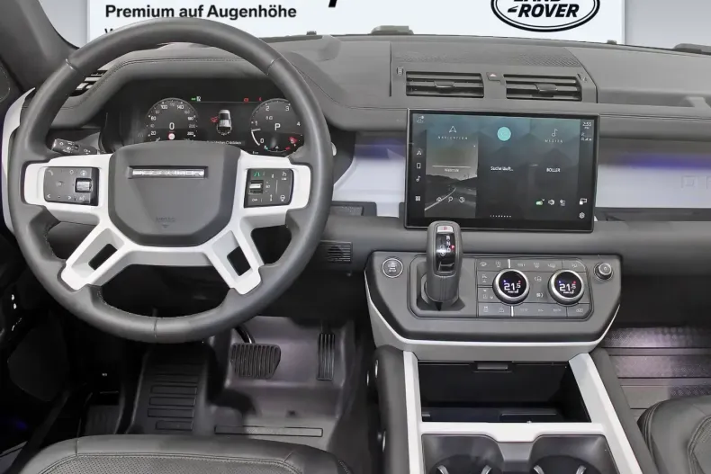 Land Rover Defender din 2024 cu 44.900 km - oferta LAN152619 - foto 5