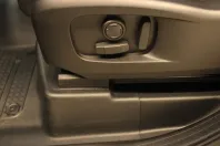 Land Rover Defender din 2024 cu 44.900 km - oferta LAN152619 - foto 17