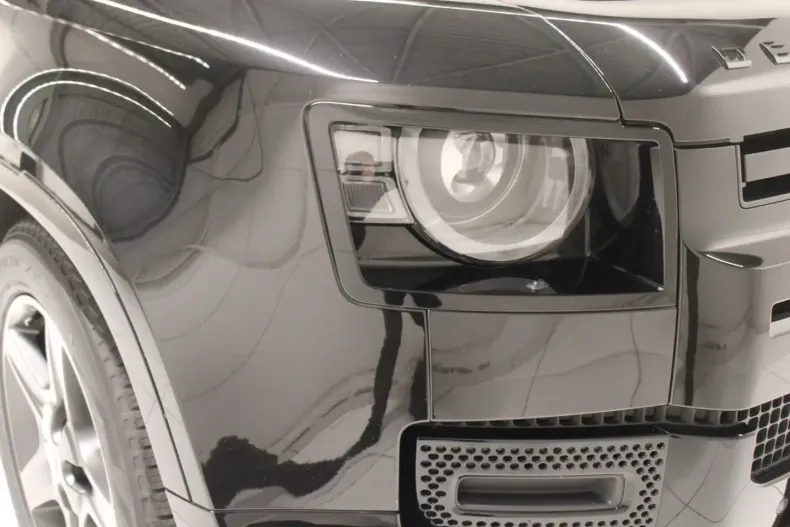 Land Rover Defender din 2024 cu 44.900 km - oferta LAN152619 - foto 22