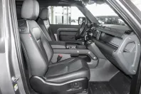 Land Rover Defender din 2023 cu 30.376 km - oferta LAN152620 - foto 3