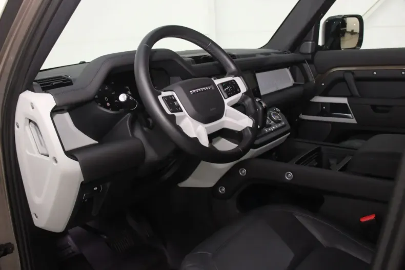 Land Rover Defender din 2024 cu 47.000 km - oferta LAN152624 - foto 14