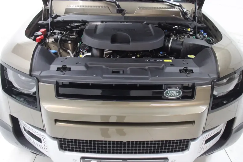 Land Rover Defender din 2024 cu 47.000 km - oferta LAN152624 - foto 18