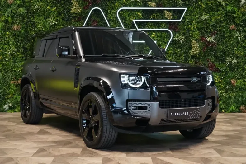 Land Rover Defender din 2023 cu 42.190 km - oferta LAN152625 - foto 1