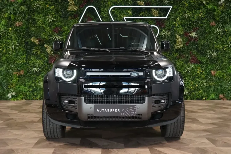 Land Rover Defender din 2023 cu 42.190 km - oferta LAN152625 - foto 2