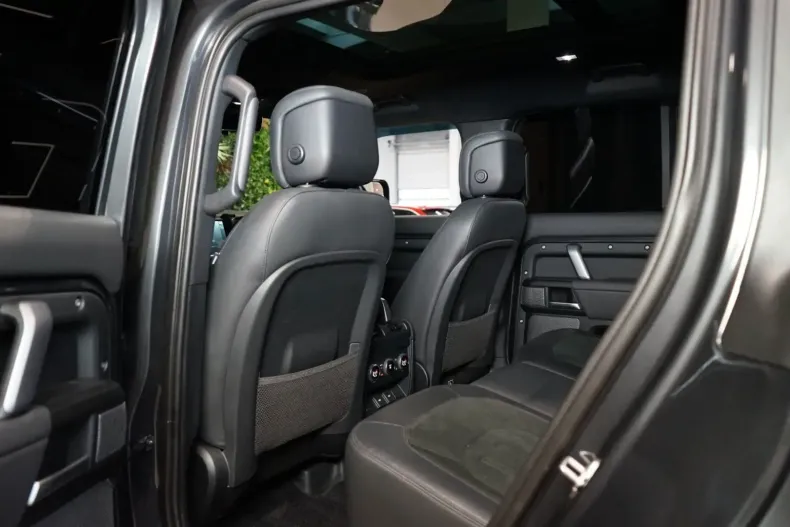 Land Rover Defender din 2023 cu 42.190 km - oferta LAN152625 - foto 16