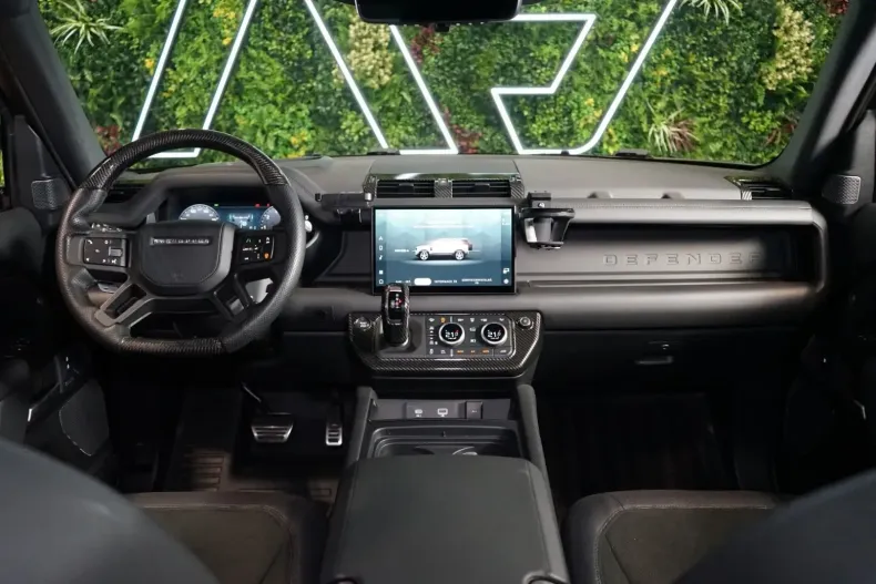 Land Rover Defender din 2023 cu 42.190 km - oferta LAN152625 - foto 25