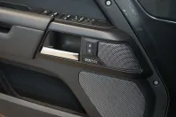 Land Rover Defender din 2023 cu 42.190 km - oferta LAN152625 - foto 28