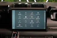 Land Rover Defender din 2023 cu 42.190 km - oferta LAN152625 - foto 42