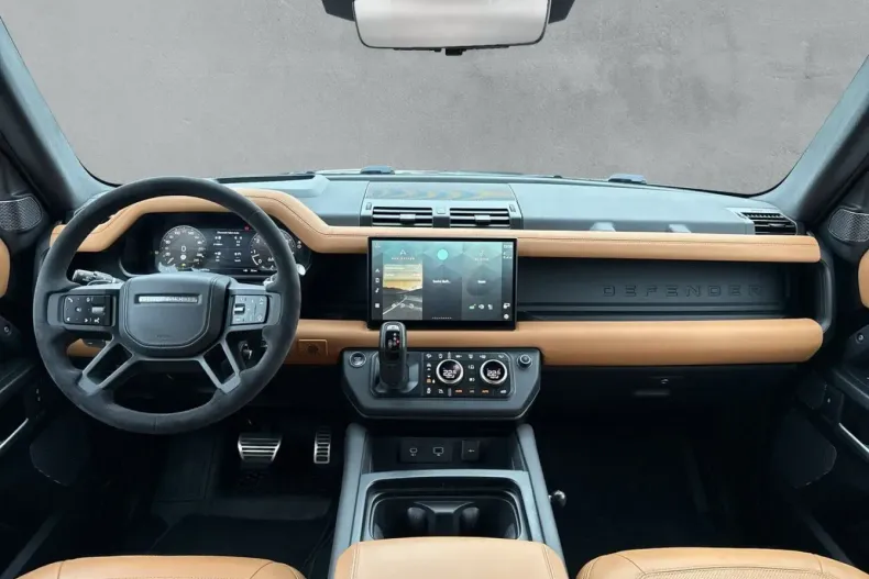 Land Rover Defender din 2023 cu 46.000 km - oferta LAN152627 - foto 4