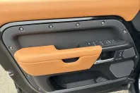 Land Rover Defender din 2023 cu 46.000 km - oferta LAN152627 - foto 16