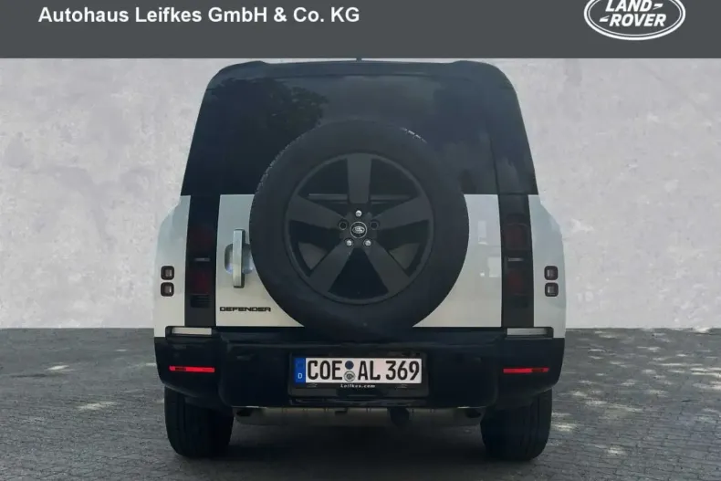 Land Rover Defender din 2023 cu 32.900 km - oferta LAN152628 - foto 3