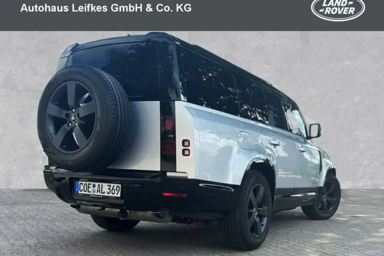 Land Rover Defender din 2023 cu 32.900 km - oferta LAN152628 - foto 4
