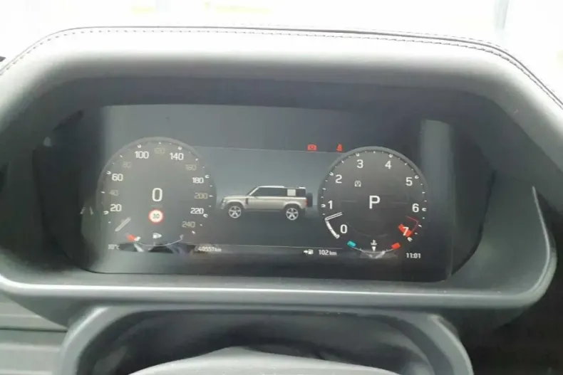 Land Rover Defender din 2023 cu 40.000 km - oferta LAN152630 - foto 9