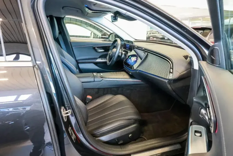 Mercedes-Benz E 300 din 2024 cu 34.843 km - oferta MER152637 - foto 4