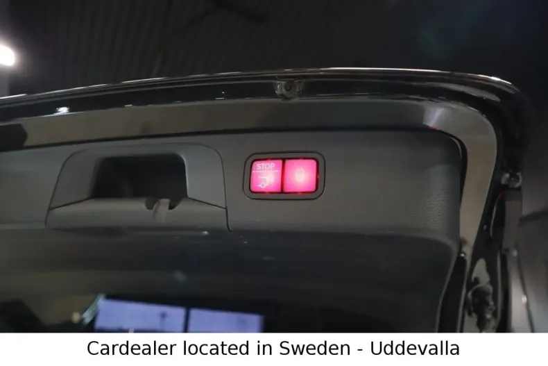 Mercedes-Benz GLC 63 AMG din 2022 cu 18.400 km - oferta MER152653 - foto 10