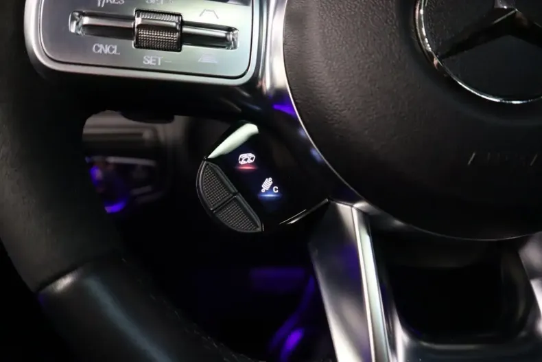 Mercedes-Benz GLC 63 AMG din 2022 cu 18.400 km - oferta MER152653 - foto 16